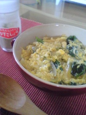 たまねぎとほうれん草で一人丼♪