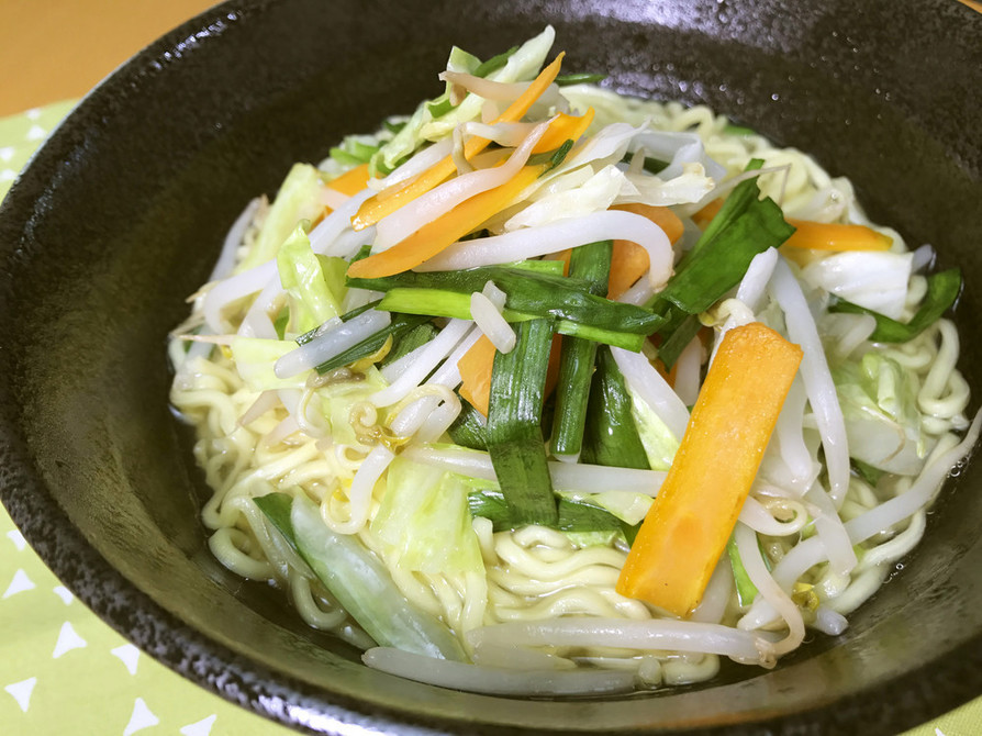 美人レシピ・野菜たっぷり塩ラーメンの画像