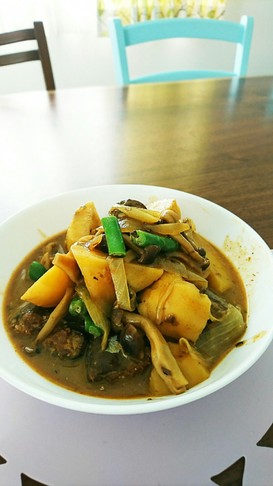 サバ缶とじゃがいものカレークリーム煮