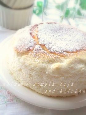 卵白消費に♫純白のヨーグルトチーズスフレの画像