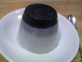 簡単♪濃厚♪ 黒ごまのプリン