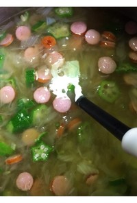 マギーブイヨンで野菜スープ