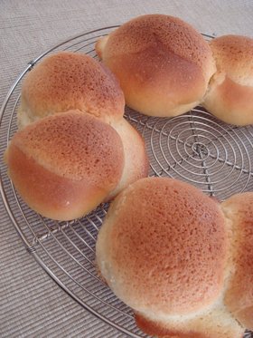 卵使いきりで♪カリカリクッキーパン