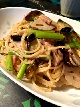 秋野菜とベーコンの和風パスタ
