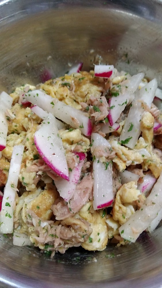 簡単レシピ～ラディッシュと炒り卵のサラダの画像