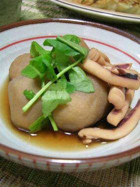 里芋といかの煮物