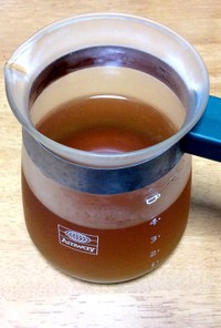 アガーで作る たんぽぽ茶のゼリー