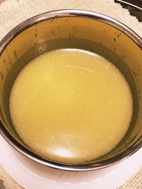 鶏ガラスープ(白湯タイプ)