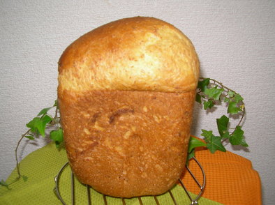 ＨＢで柿入りグラハム食パンの写真