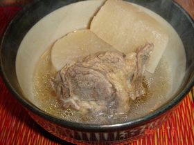 大根と牛スネ肉の煮込み