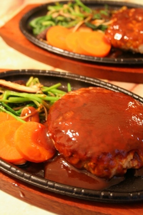 ふわっとやわらか~♡蓮根豆腐ハンバーグ