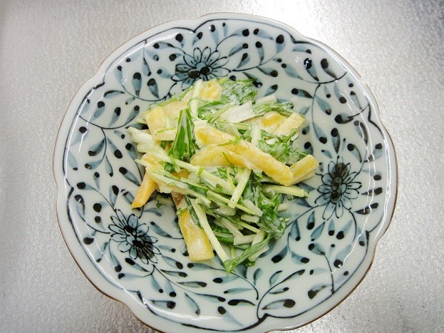 柿と水菜のヨーグルトサラダの画像