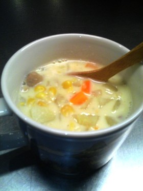 ヘルシー♡野菜たっぷりコーンチャウダー