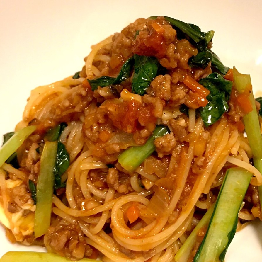 簡単！小松菜とミートソースのスパゲッティの画像