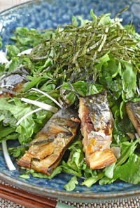 「骨まで食べられる焼き魚」春菊のサラダ