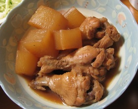鶏手羽元と大根のさっぱり煮