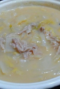 お鍋であったか❤豚白菜のクリームシチュー