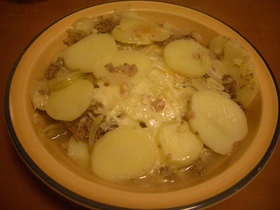 じゃがいもとひき肉の重ね煮