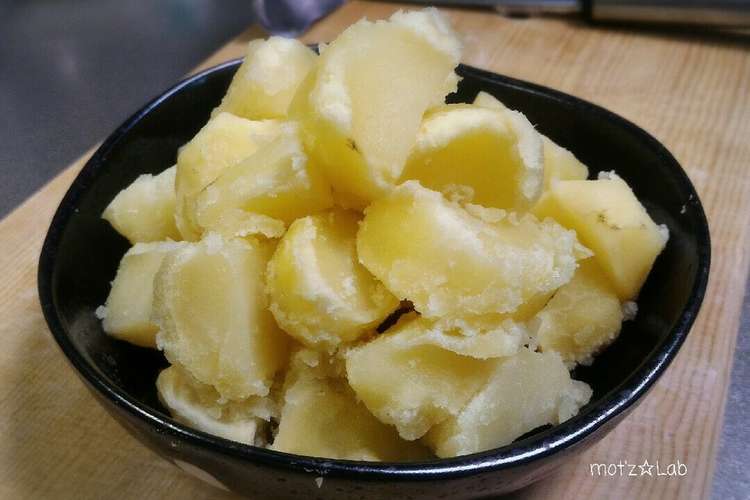 ホクホク煮っ転がし じゃが芋の塩煮 煮物 レシピ 作り方 By Mot Z Lab クックパッド