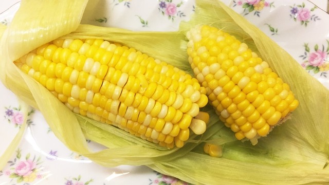 とうもろこしをチン スプーンで粒取り レシピ 作り方 By あかみー74 クックパッド 簡単おいしいみんなのレシピが354万品