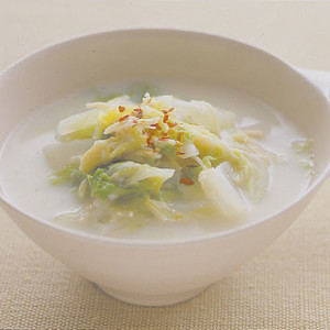 白菜と帆立ての豆乳スープ
