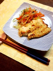 簡単レンチン!白身魚のガーリック風味!の写真