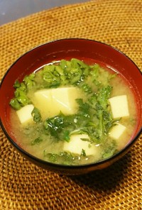 高野豆腐と春菊のお味噌汁