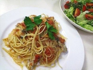 牡蠣のトマトソーススパゲティの写真