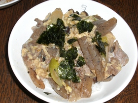 牛丼?卵丼?名付けるならすき焼き丼!!
