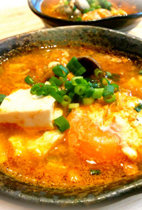 魚貝のエキスたっぷり！韓国料理スンドゥブ