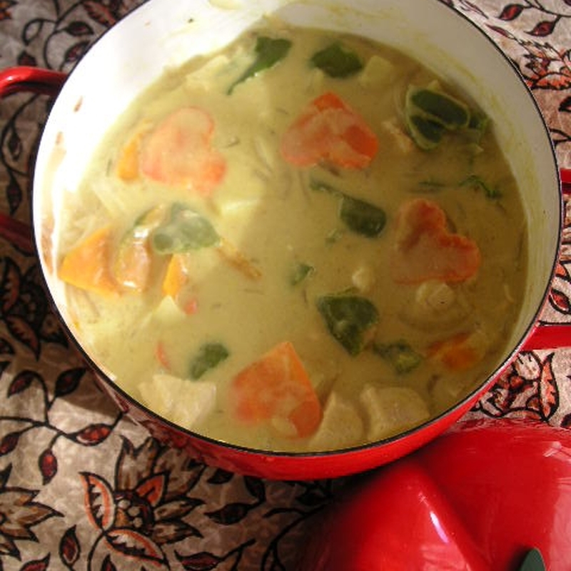 ローストレッドクリのココナッツカレースープのレシピ