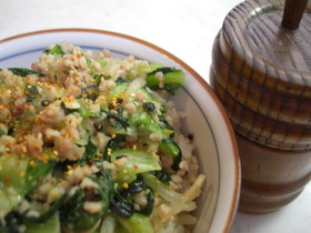 野菜入り鶏そぼろ丼