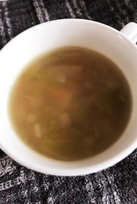 野菜不足解消☆野菜たっぷりコンソメスープ