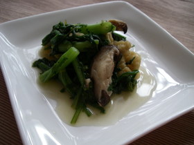 薄味でいただく、大人の春菊の煮物