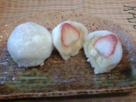 簡単!さつまいもあんでイチゴバナナ大福♪
