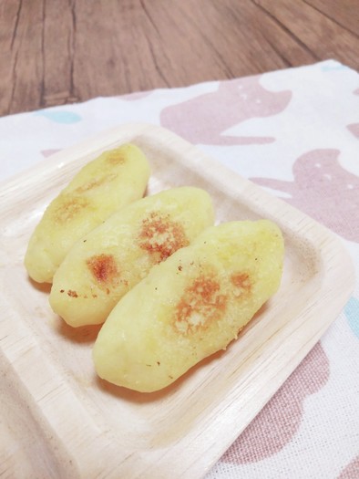 手づかみ離乳食☆りんごとさつま芋のおやきの写真