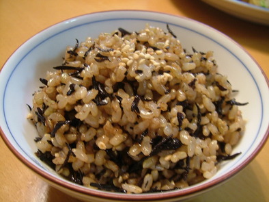 ひじきの 玄米炊き込みご飯の写真