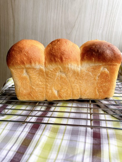 冷蔵発酵＆湯種食パンの写真
