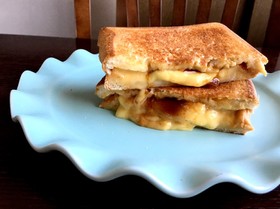 プリンのカスタード風ホットサンド♬