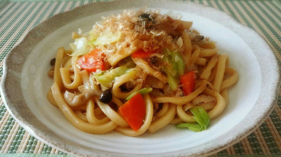 簡単♪醤油ベースの美味しい焼きうどん♡の画像