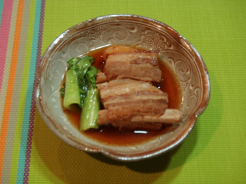 豚スペアリブ(ソーキ)の煮込み　沖縄