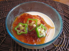 手作り豆腐の出汁ジュレかけ