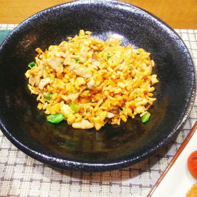 キムチの素で！簡単美味しいキムチ炒飯の写真