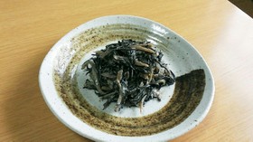 ご飯がすすむ、ひじきのサラダ