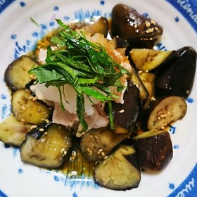 焼きナス 豚と大根おろしのせ