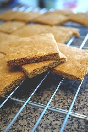 全粒粉でほろっのクッキー(白砂糖不使用)