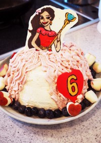 プリンセスエレナのバースデーケーキ