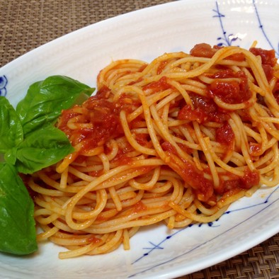 フライパンで簡単♪トマトスパゲティの写真