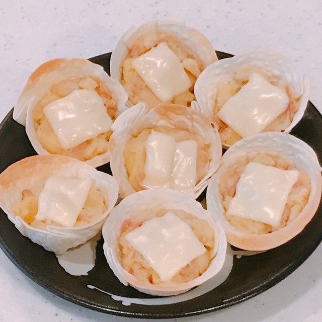 餃子の皮カップで ベーコンポテトパイ風 レシピ 作り方 By クックまいななパパ クックパッド 簡単おいしいみんなのレシピが349万品 餃子の皮カップで ベーコンポテトパイ風 レシピ 作り方 By クックまいななパパ クックパッド 簡単おいしいみんなのレシピが349万品