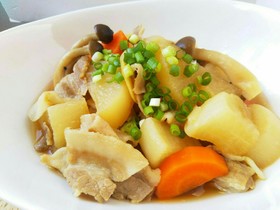 大根と豚バラの煮物